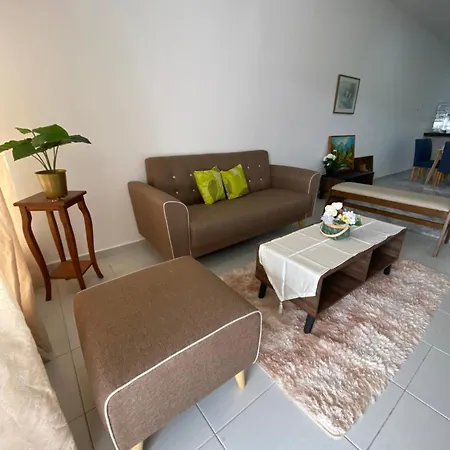 Islamic Homestay D Marina Kuantan Exterior photo