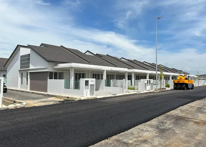 Islamic Homestay D Marina
